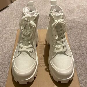 Steve Madden Women’s white combat boots in size 10M